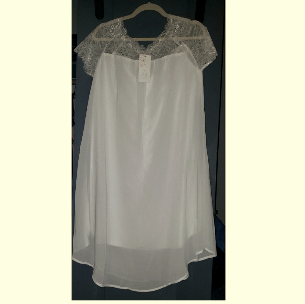 Acevog - Shift Dress